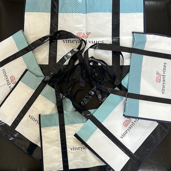 Vineyard Vines totes 2 for $20 - Picture 1 of 15